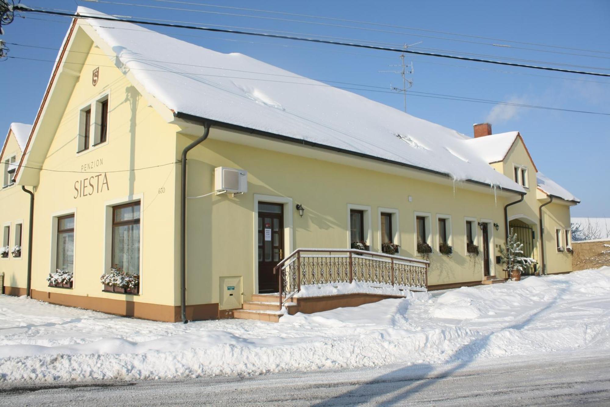 Penzion Siesta Valtice Buitenkant foto