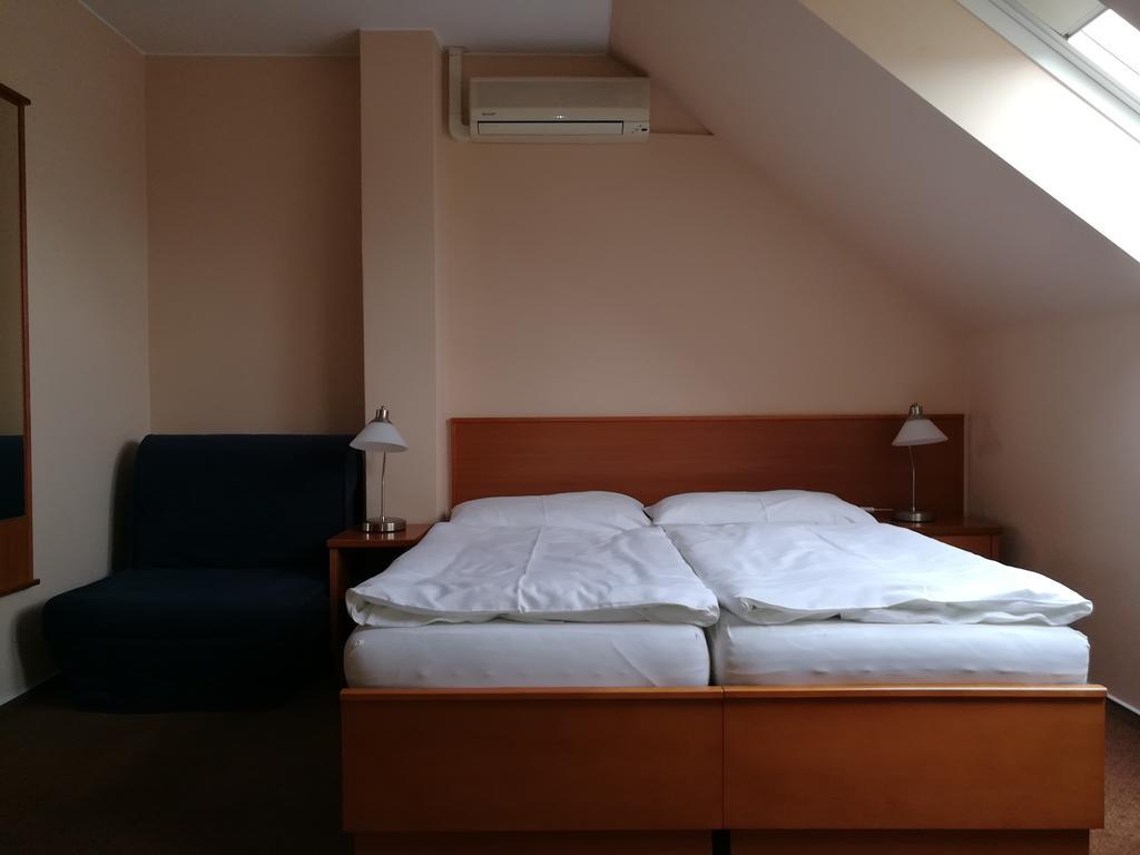 Penzion Siesta Valtice Buitenkant foto